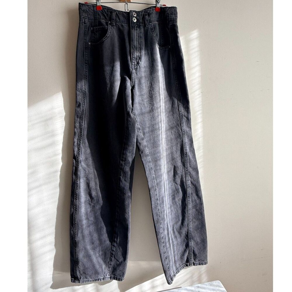We The Free Black denim barrel jeans (Aster High Rise Straight) Size 30